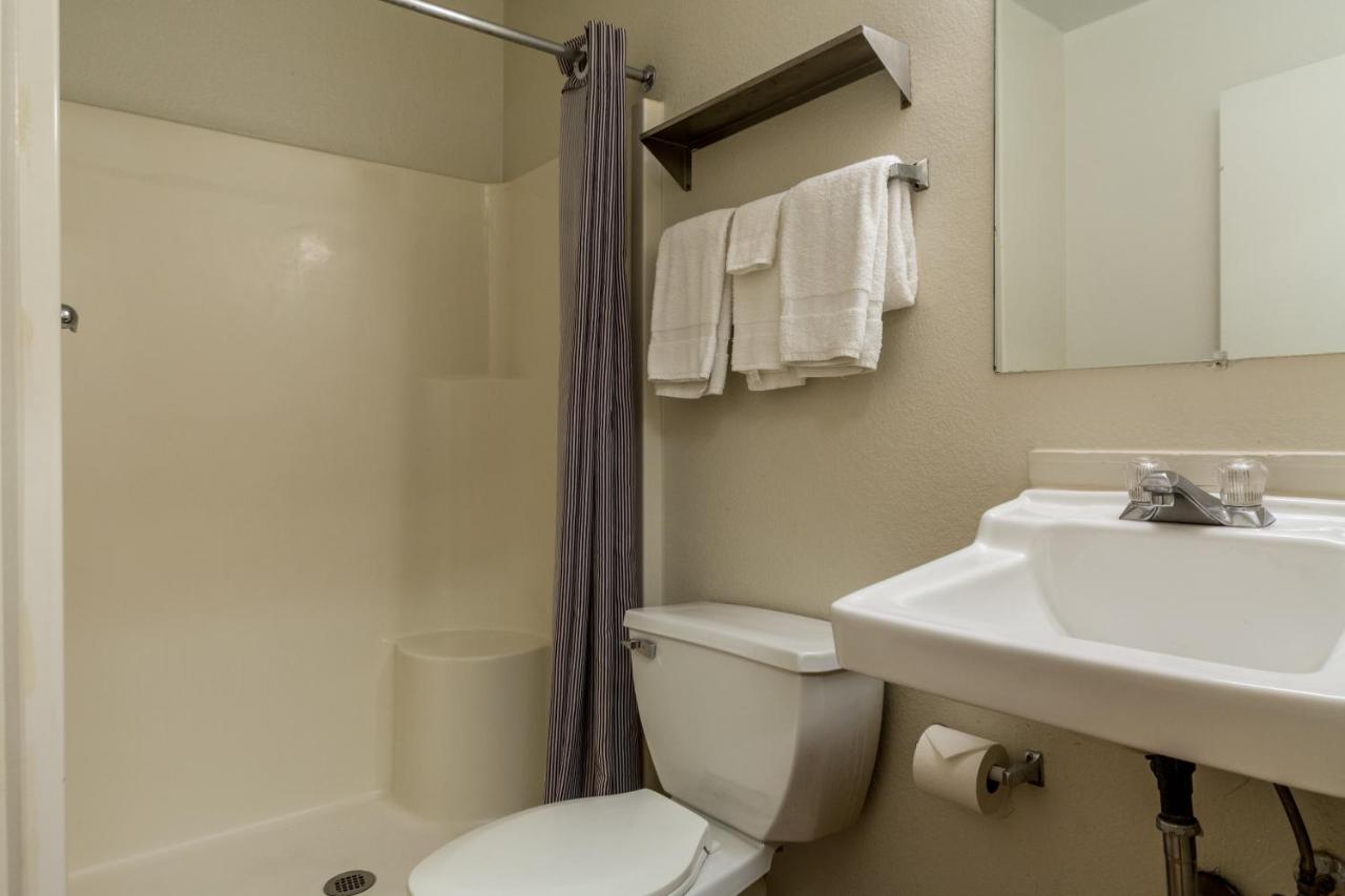 Hometowne Studios By Red Roof Denver - Lakewood West Εξωτερικό φωτογραφία